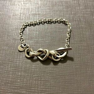Pandora love knot toggle bracelet in ster silver  great used condition